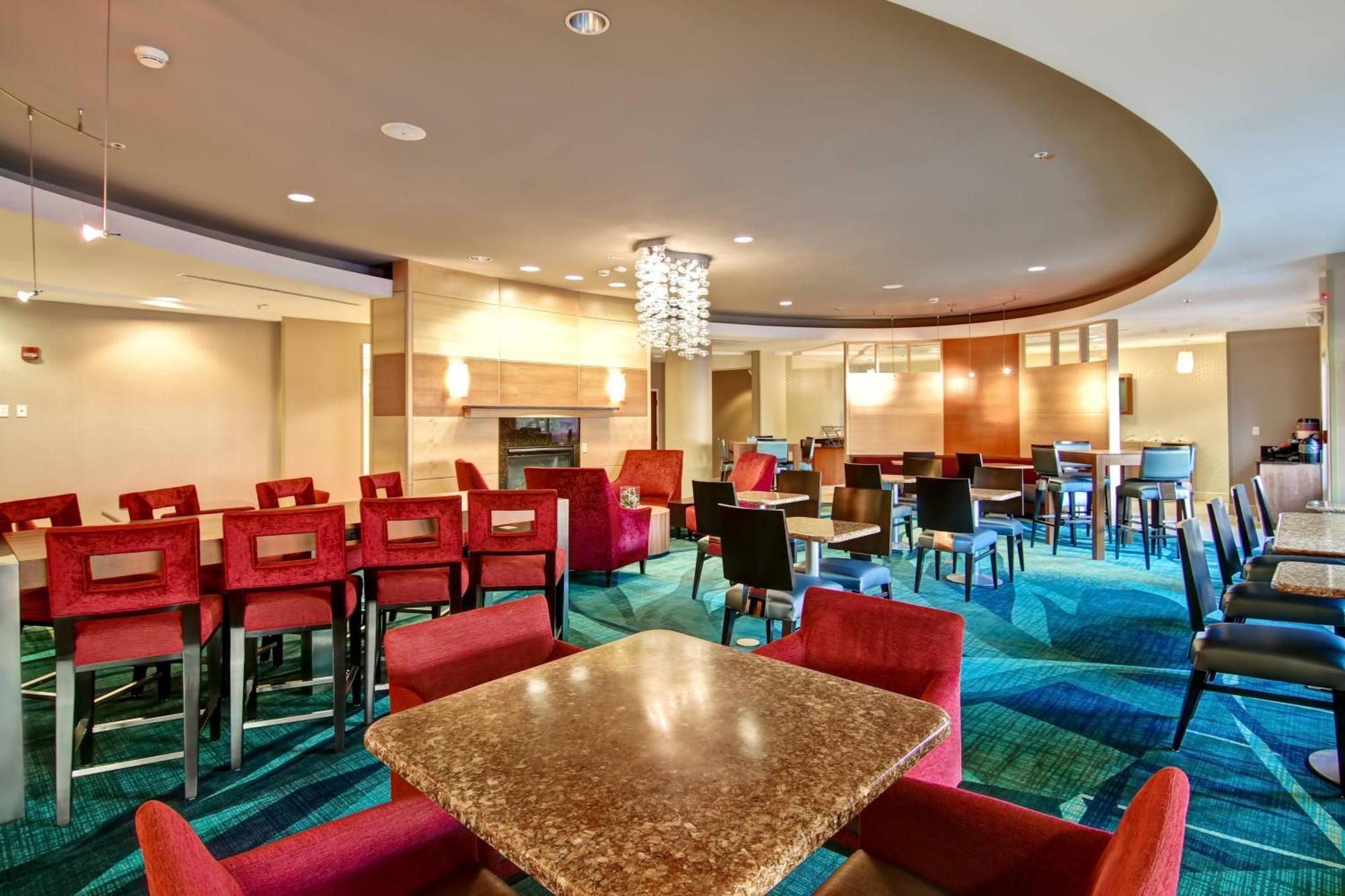 Springhill Suites Фресно Екстер'єр фото