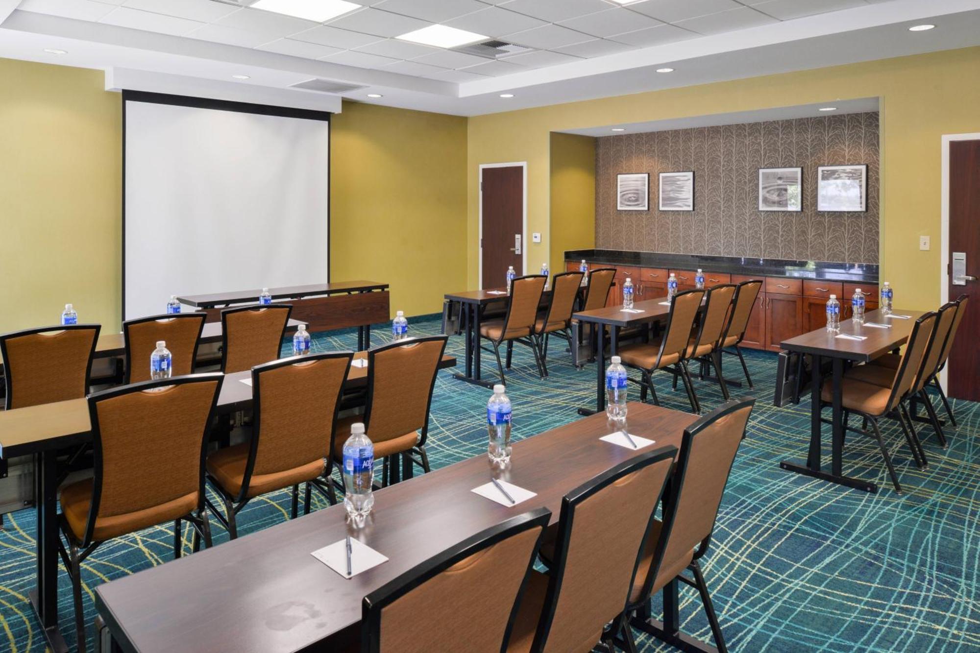 Springhill Suites Фресно Екстер'єр фото