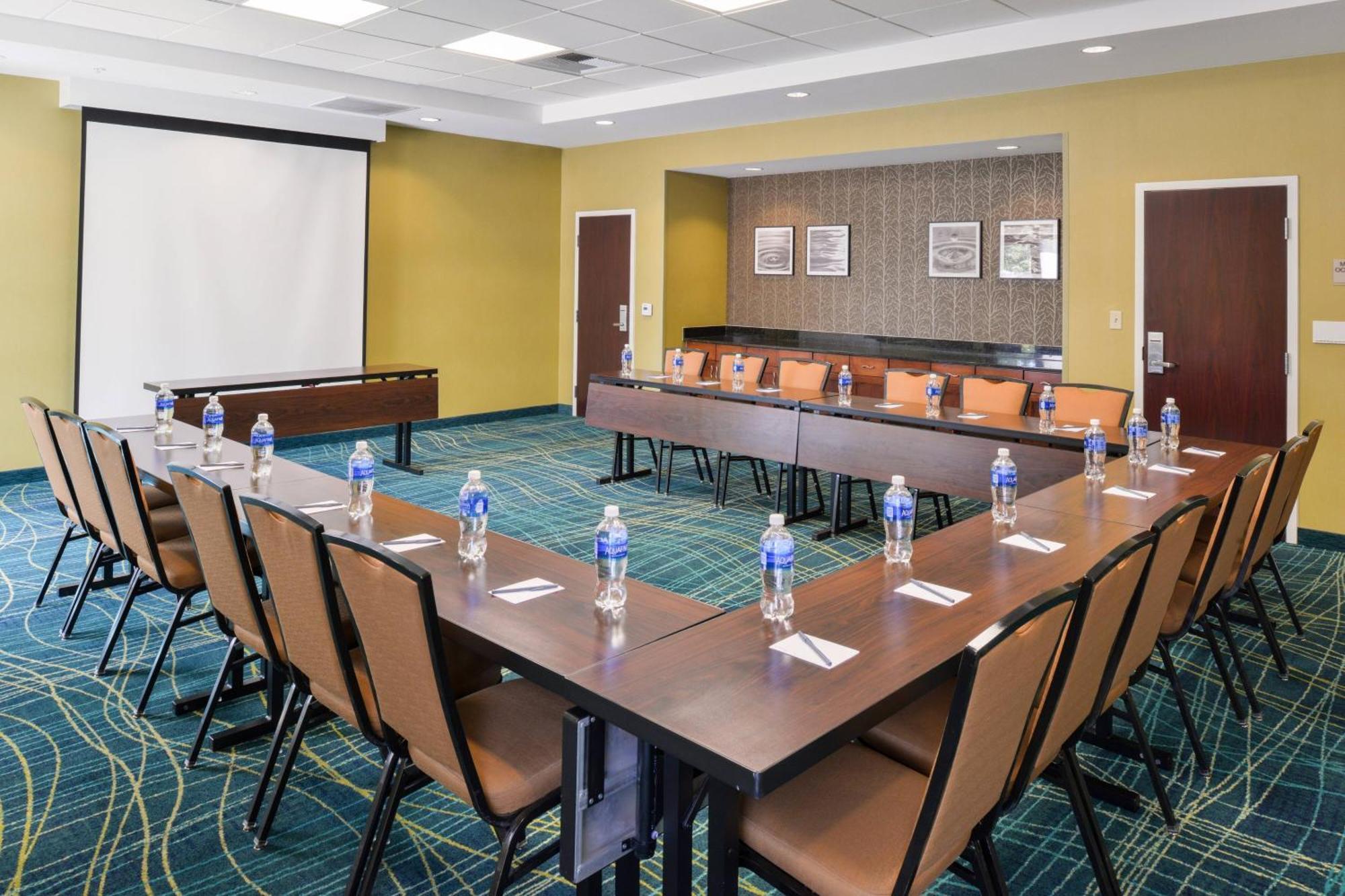 Springhill Suites Фресно Екстер'єр фото