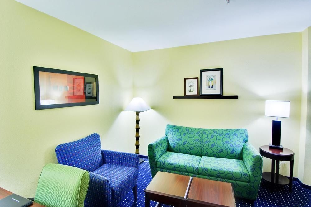 Springhill Suites Фресно Екстер'єр фото